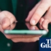 Smartphones should carry health warning, Spanish government told