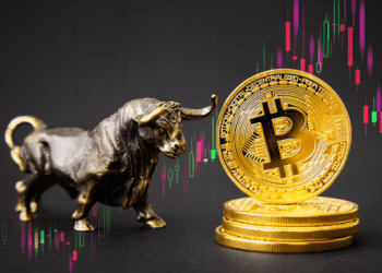 Bitcoin Must Stay Above $98K to Avoid Bearish Breakdown, Experts Say