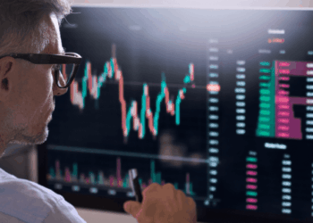 BTC Rally Reverses as Tariff Threats and Rate Jitters Shake Market