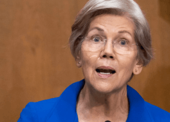 Senator Elizabeth Warren Says Crypto Deregulation Could ‘Blow Up’ Wall Street