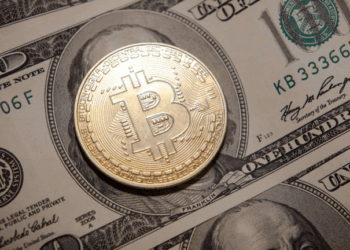 Bitcoin Price Watch: $117.5K to $118K Consolidation Signals Tension Before Breakout