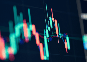 Bitcoin Price Watch: Bulls on Hold as Bearish Engulfing Shakes Daily Chart