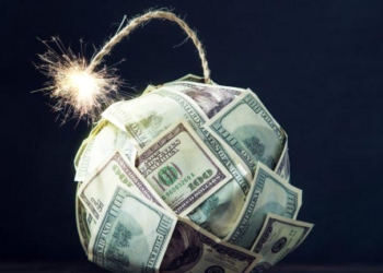 Robert Kiyosaki Sounds Alarm on America’s Retirement Plans, Points to Bitcoin Safety