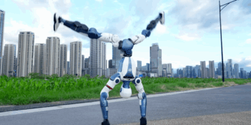 Unitree’s affordable humanoid R1 robot impresses with stunts but might stumble over Moravec