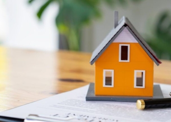 US Senators Raise Red Flags Over Crypto-Driven Mortgage Expansion Plan