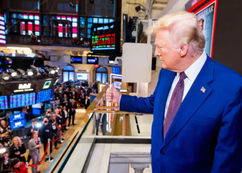 Wall Street Wipeout: $1.1 Trillion Lost as Trump Fires Top Statistician Over Jobs Report