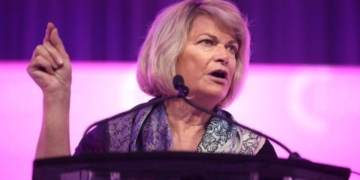 Cynthia Lummis Says Fed Is a ‘Giant Black Hole of Unaccountability’