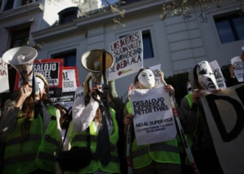 Apocalypse prep or pure pragmatism: what is behind Peter Thiel’s move to Argentina?