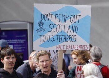 Hundreds gather to urge Scottish government to pause datacentre boom