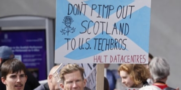 Hundreds gather to urge Scottish government to pause datacentre boom