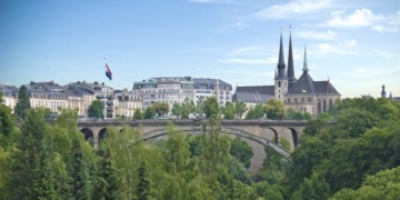 Spanish Banking Giant Cecabank Takes Crypto Custody Push to Luxembourg