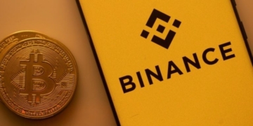 Binance Sees 13,800 BTC Exit in a Day as Bitcoin Price Holds Above $83K