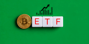 Bitcoin ETFs Add $715M as 4-Day Inflow Streak Hits $2.3B