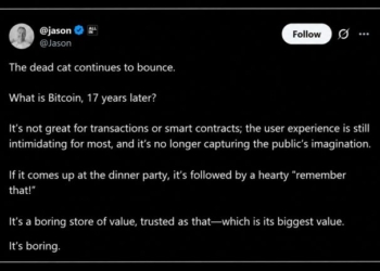 Calacanis Calls Bitcoin a Dead Cat, Saylor and Cathie Wood Fire Back
