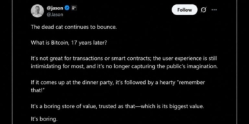 Calacanis Calls Bitcoin a Dead Cat, Saylor and Cathie Wood Fire Back