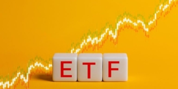 Ether ETFs Gain $216M as Bitcoin ETFs Extend 4-Day Outflow Streak