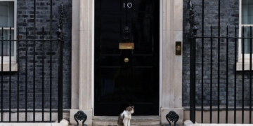 Fake 10 Downing Street listing exposes ‘unfit’ Booking.com, says consumer group