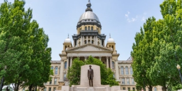 Illinois Crypto Tax Faces New Court Bid Before It Hits Residents