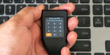 Trezor Data Leak Spirals as 67,000 More US Buyers Get Exposed