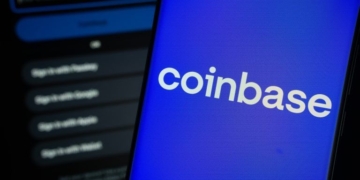 British Banking Lobby UK Finance Expels Coinbase